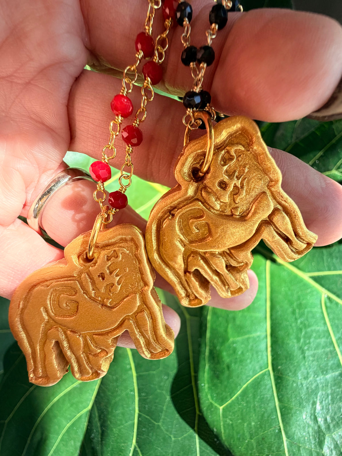 Handmade bulldog necklace beaded black or red