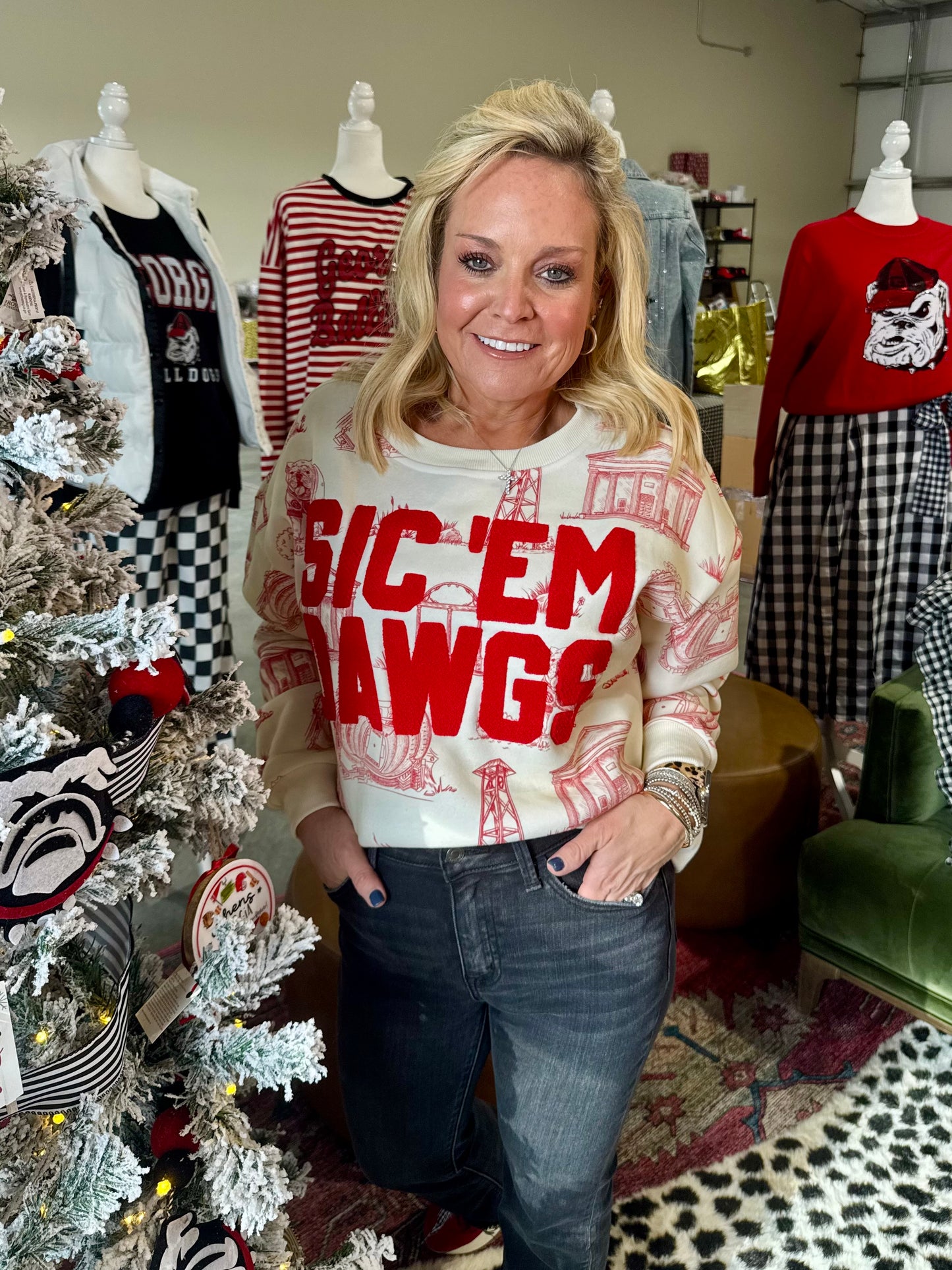 Toile sweatshirt licensed sic em