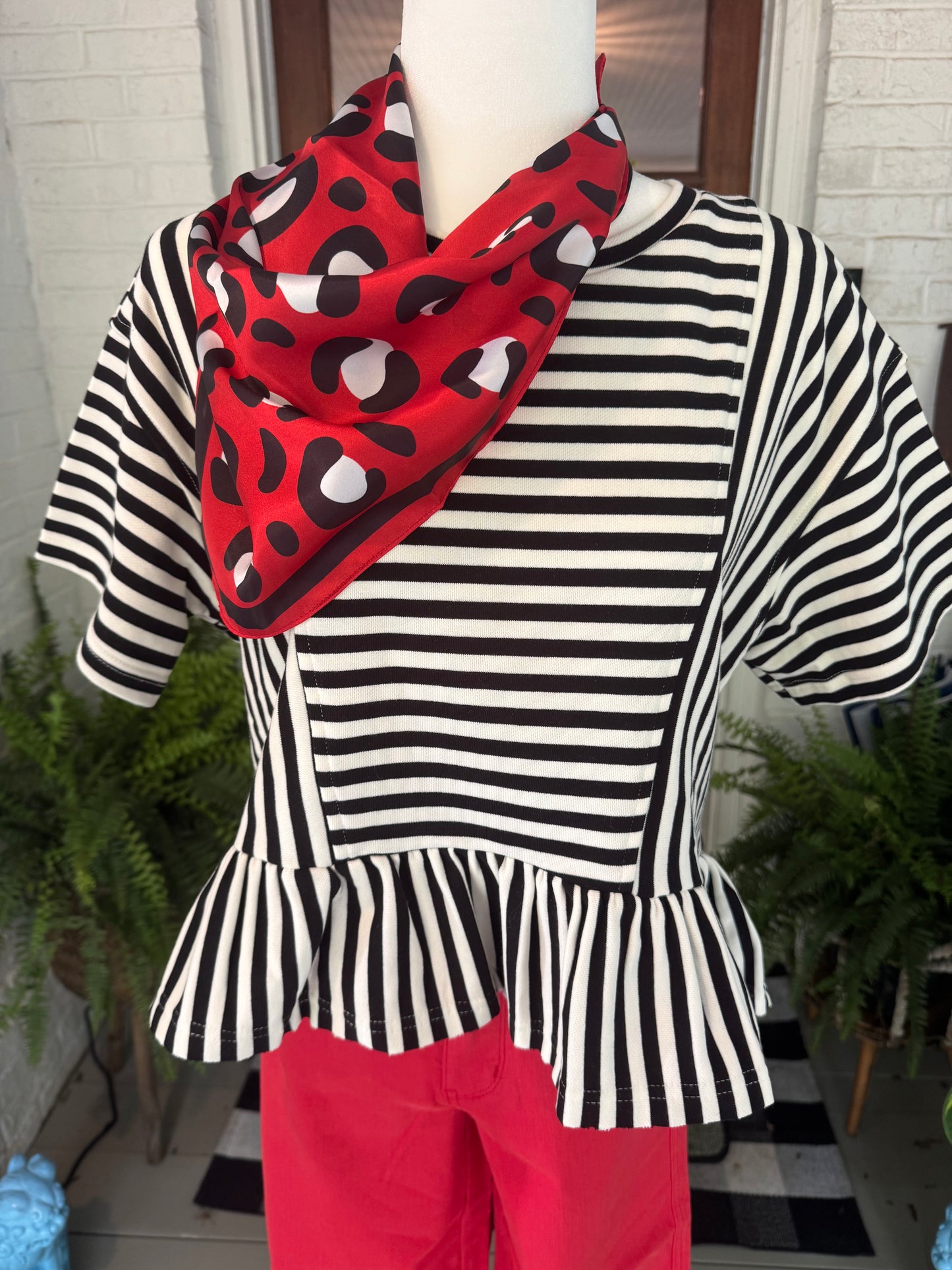 Striped black and white top flowy