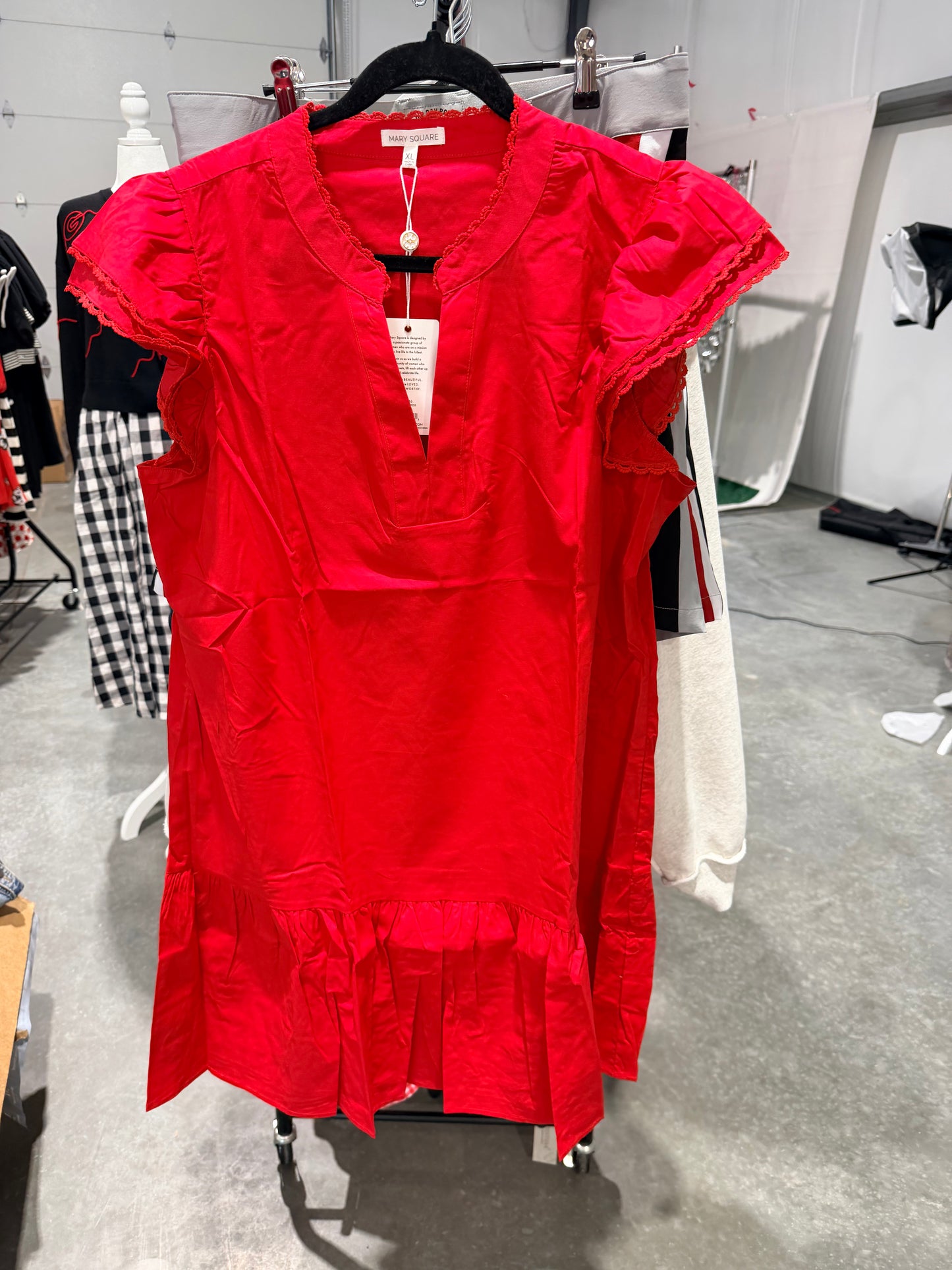 Red Mary square dress