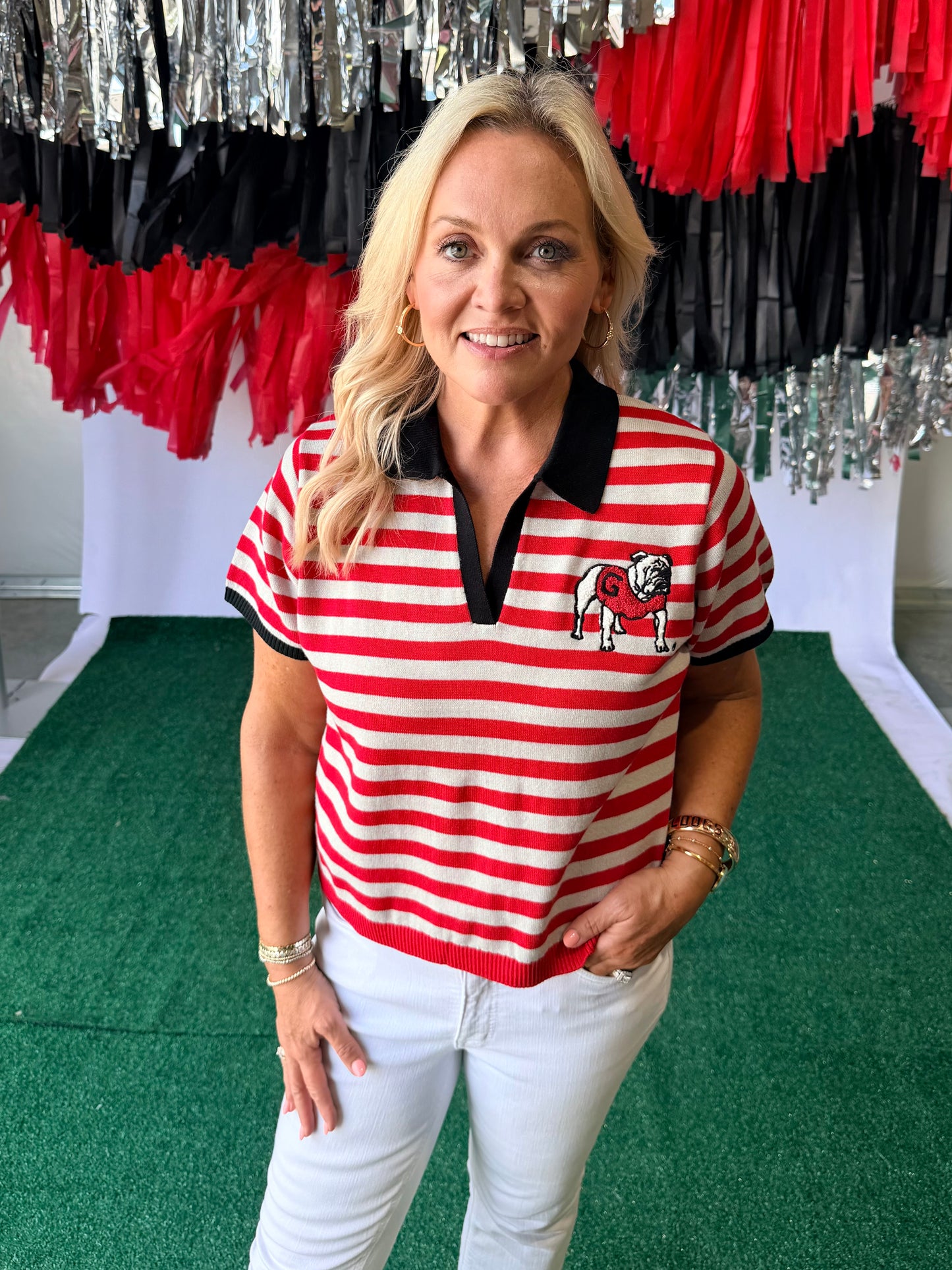Knit top licensed top bulldog patch