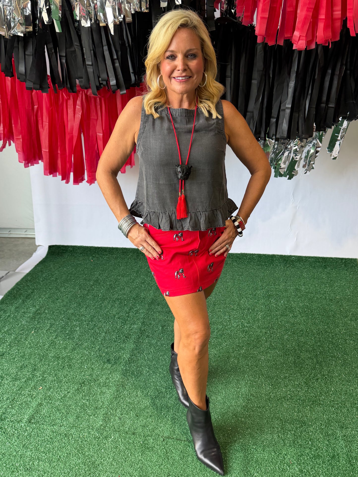 Red denim embroidered dawg skirt Licensed