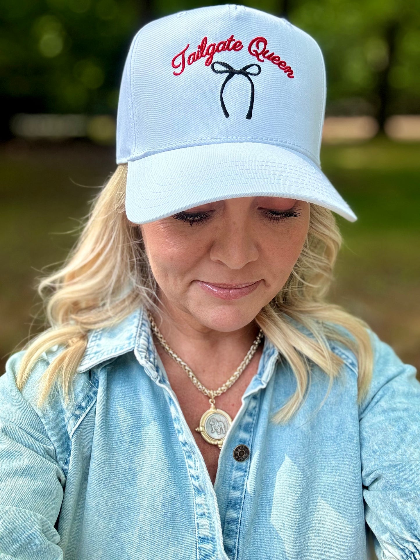 “Tailgate queen”embroidered hat