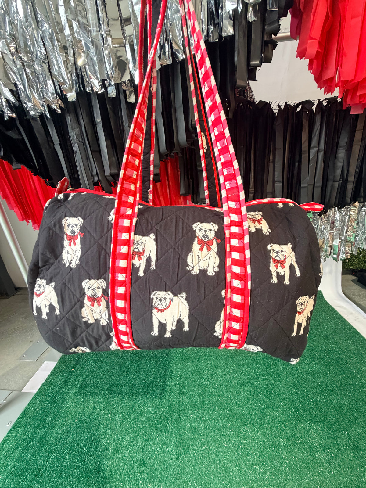 Exclusive Bulldog with bow duffle