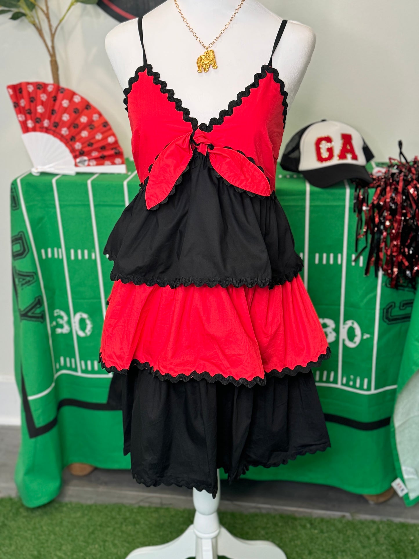 Black and red ric rak adjustable strap tiered dress