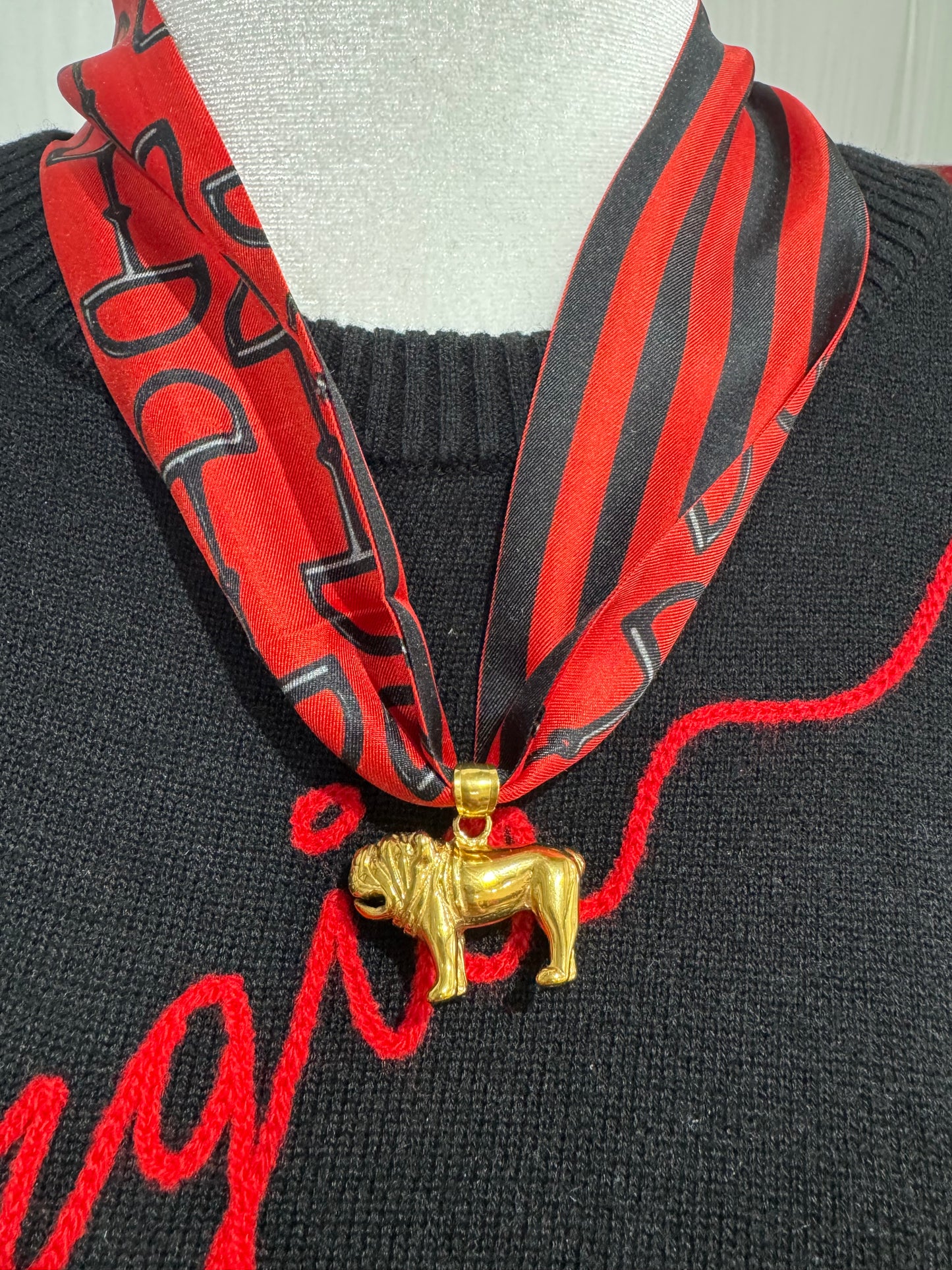 Bulldog scarf necklace