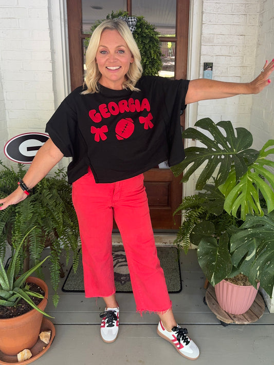Oversized top slightly cropped black with red patches