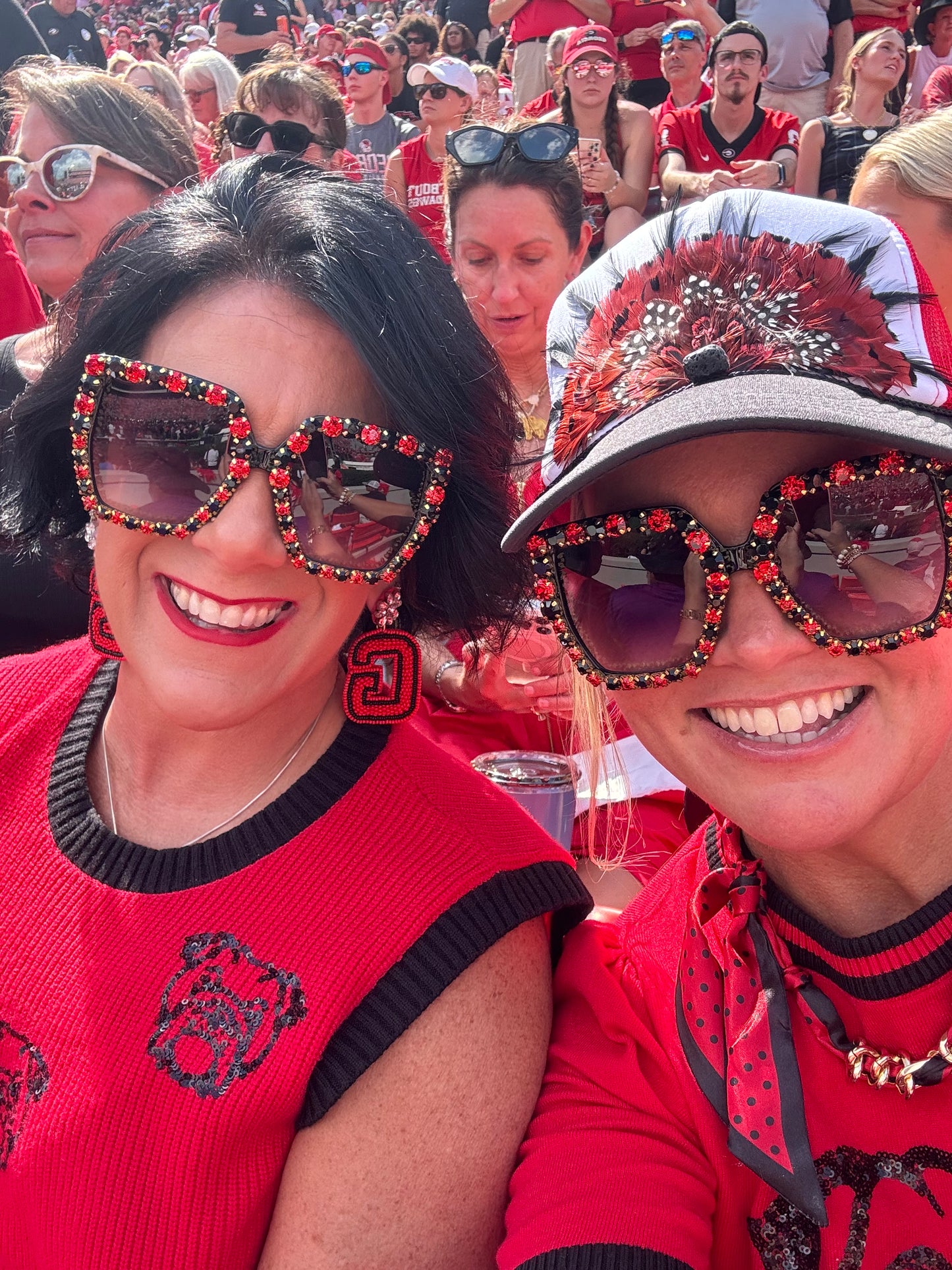 Black and red rhinestone sunglasses large Bougie