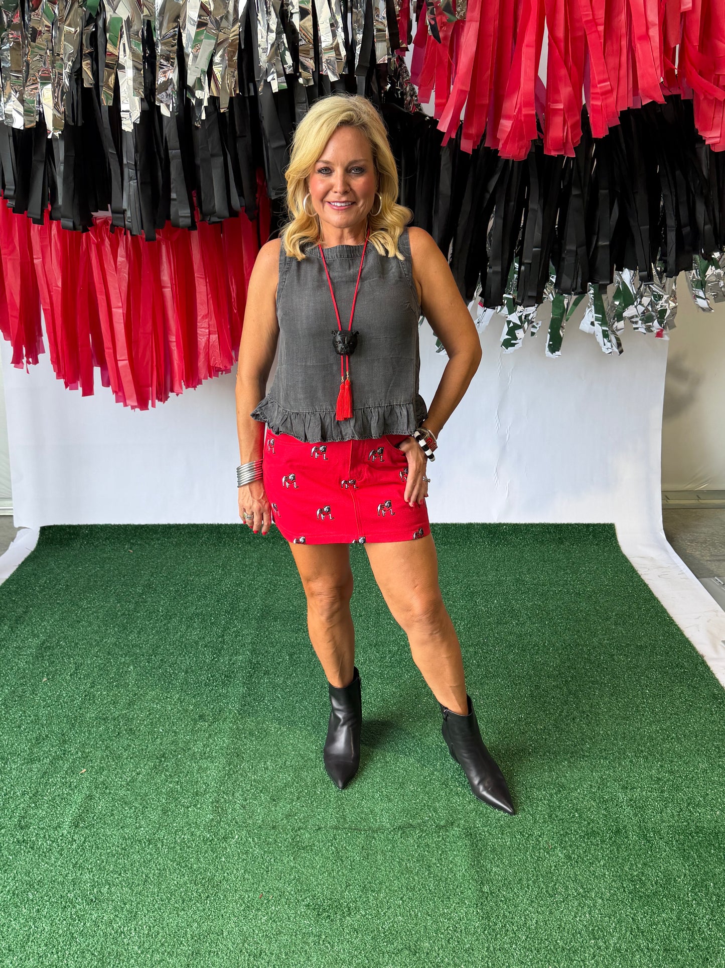 Red denim embroidered dawg skirt Licensed