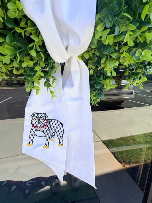 Wreath sash with embroidered dog