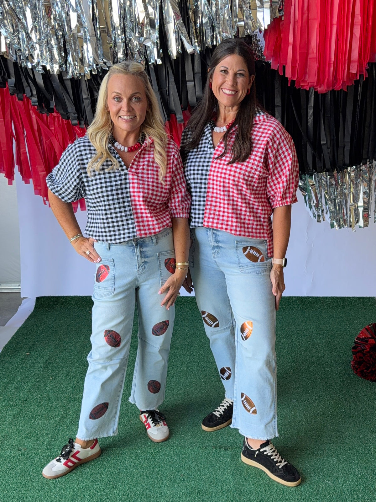 Gingham top black and red