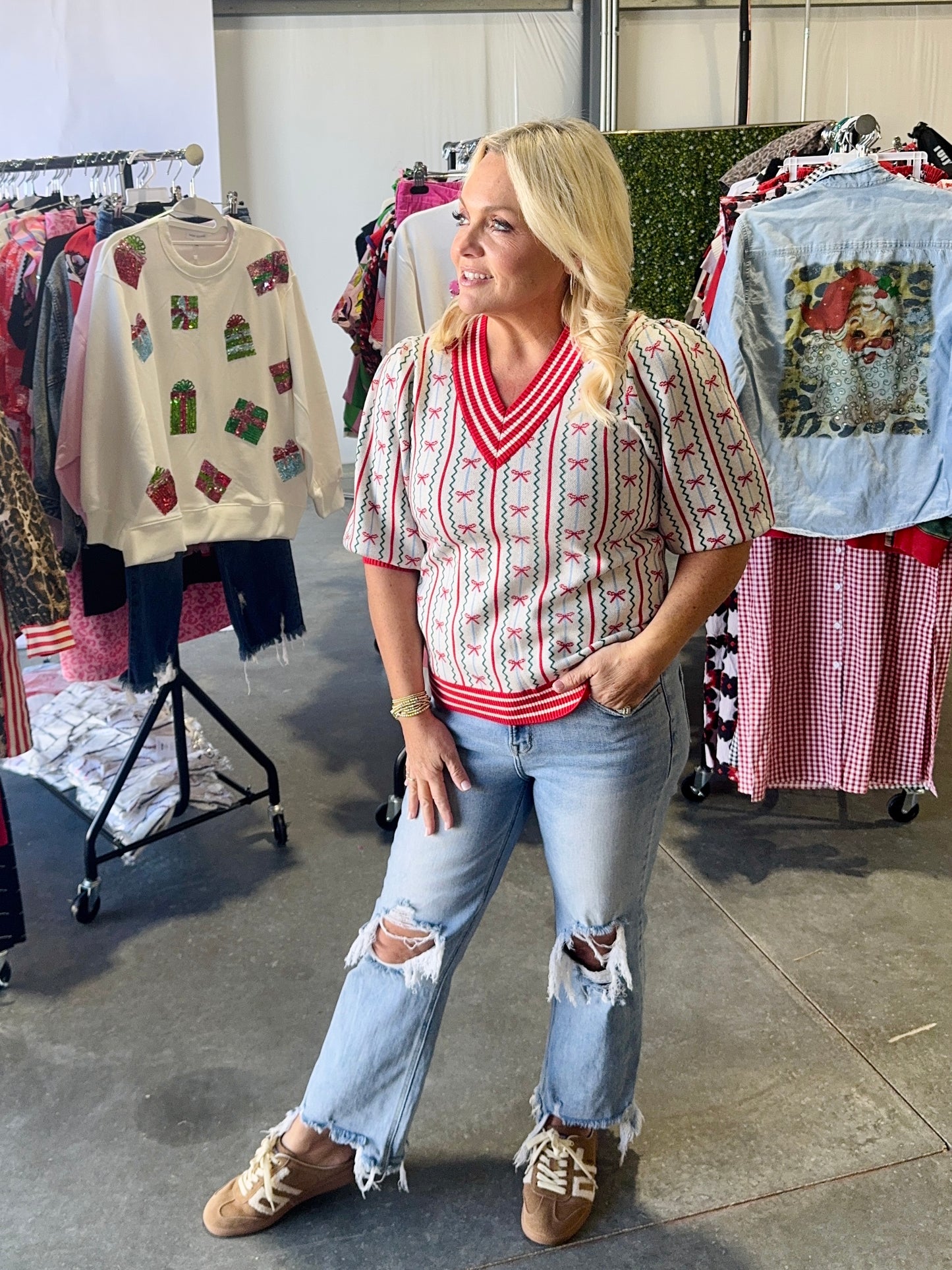 Mmm Bow knit sweater Christmas