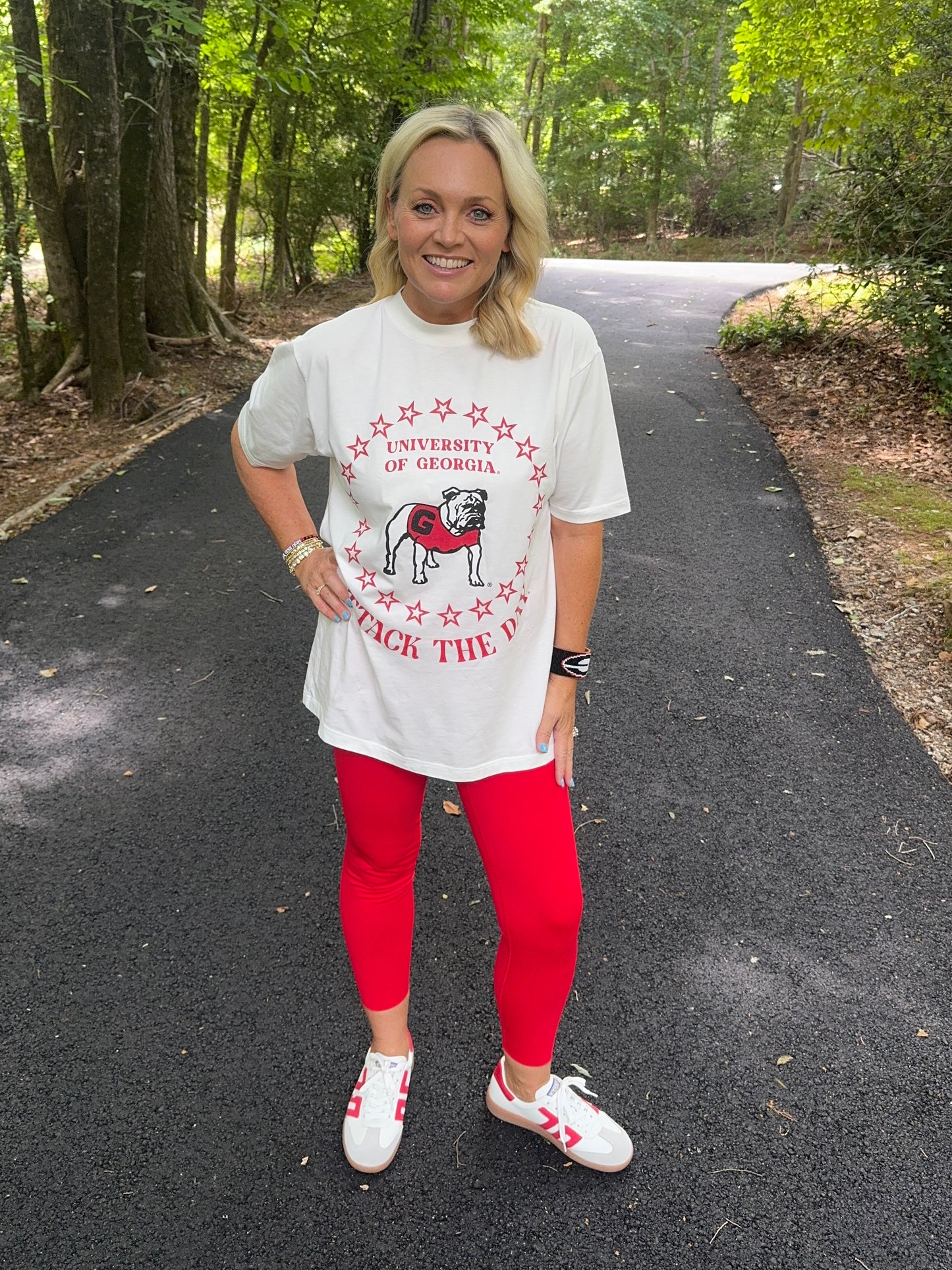 Licensed oversized crew neck bulldogs tee