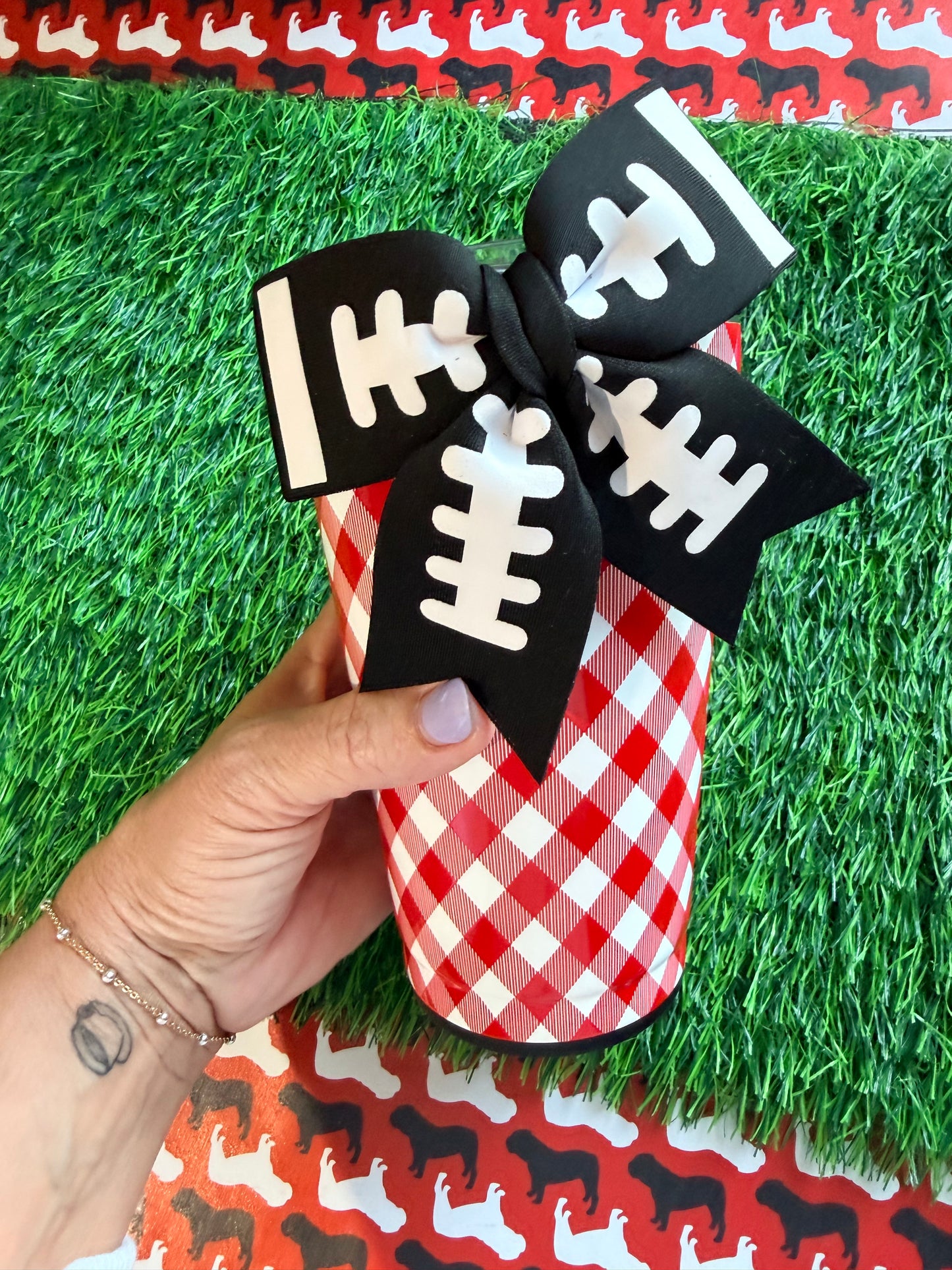 Swig gameday gingham red and black party cup