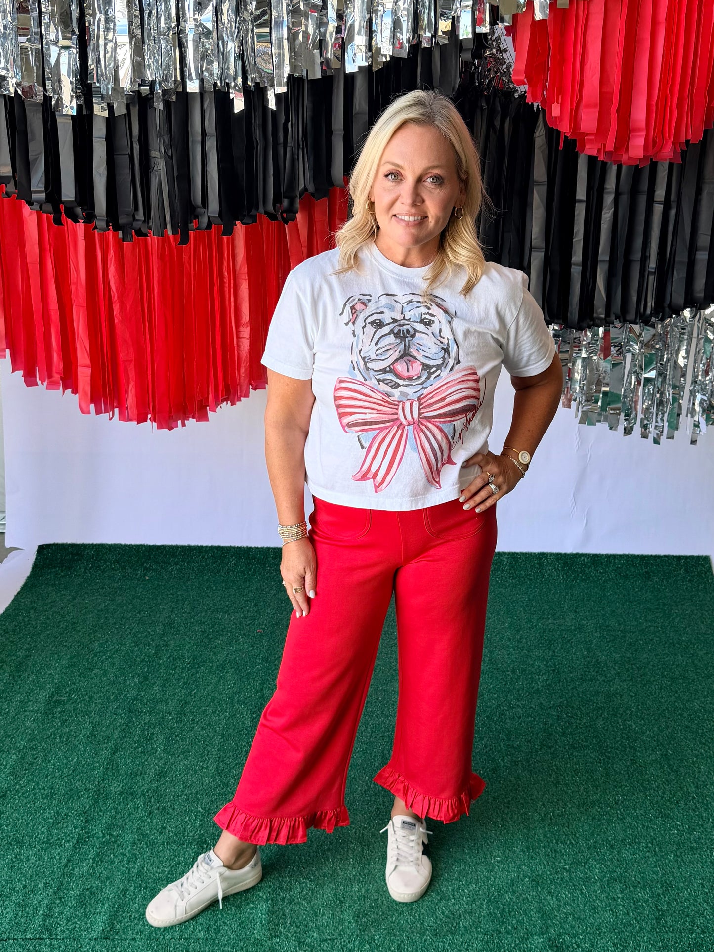 Artist bulldog tee
