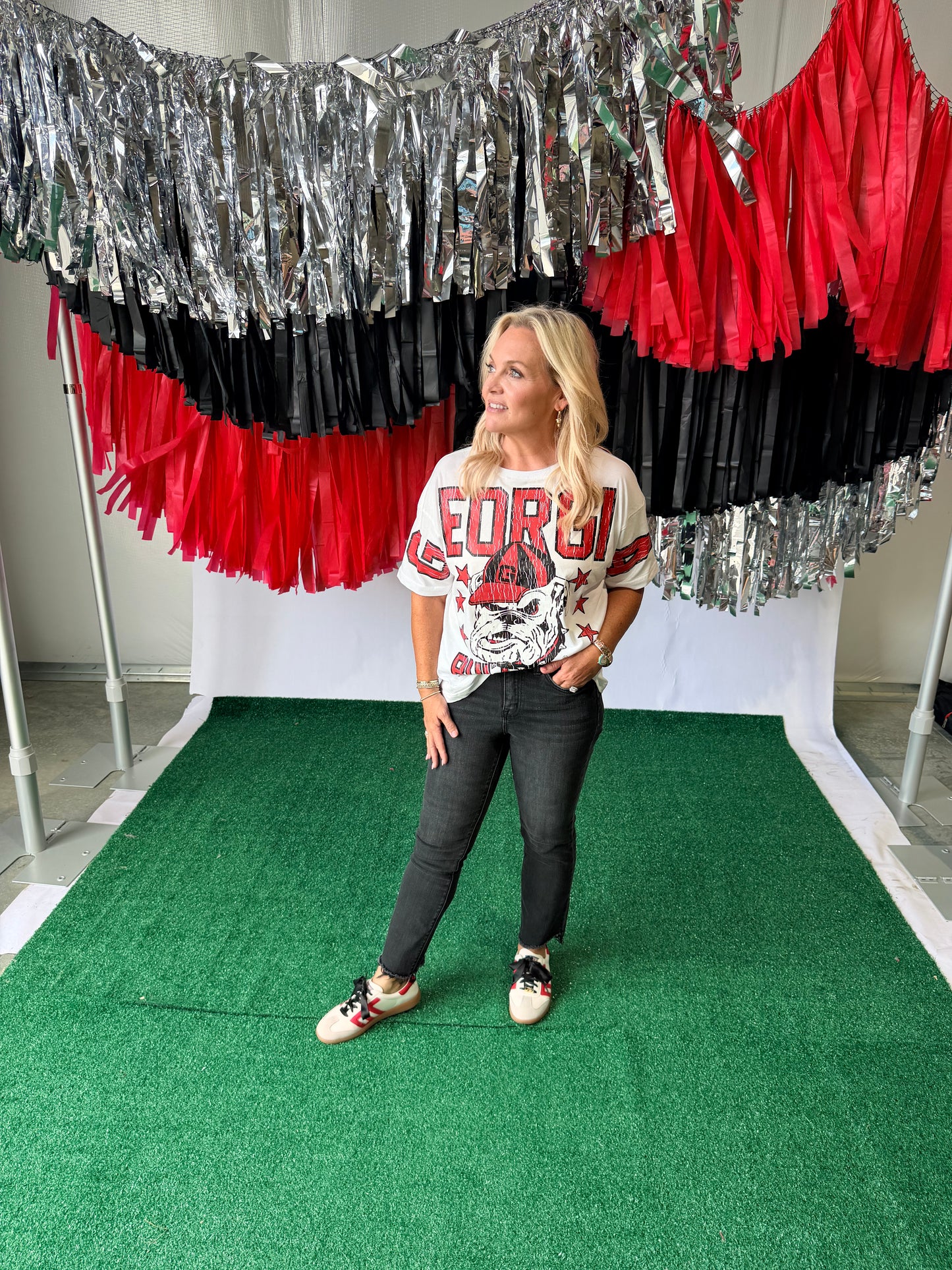 Oversized licensed tee Georgia bullodgs