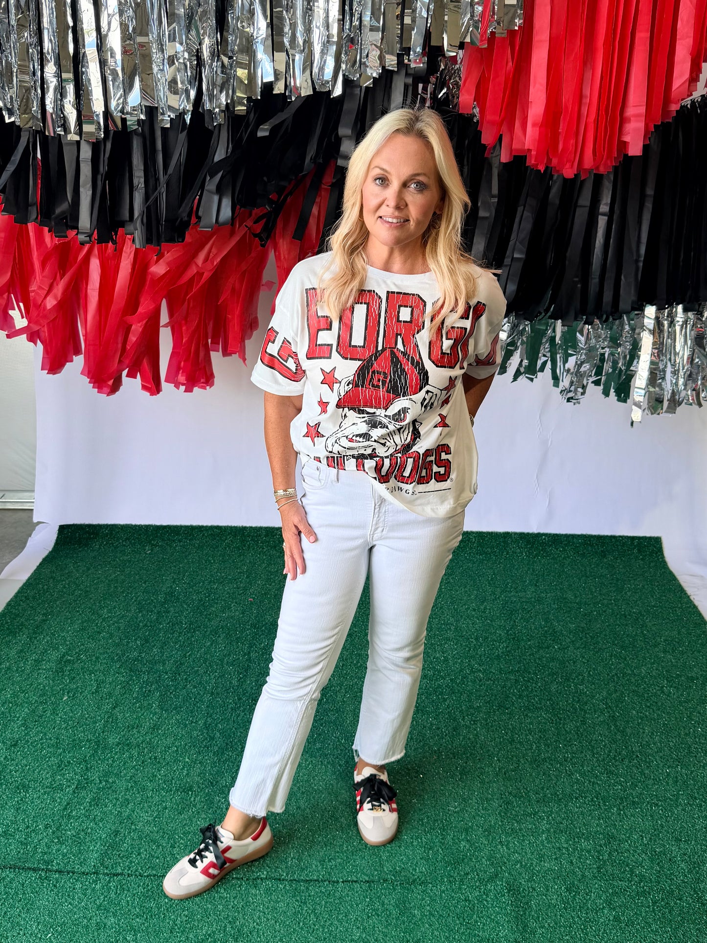 Oversized licensed tee Georgia bullodgs
