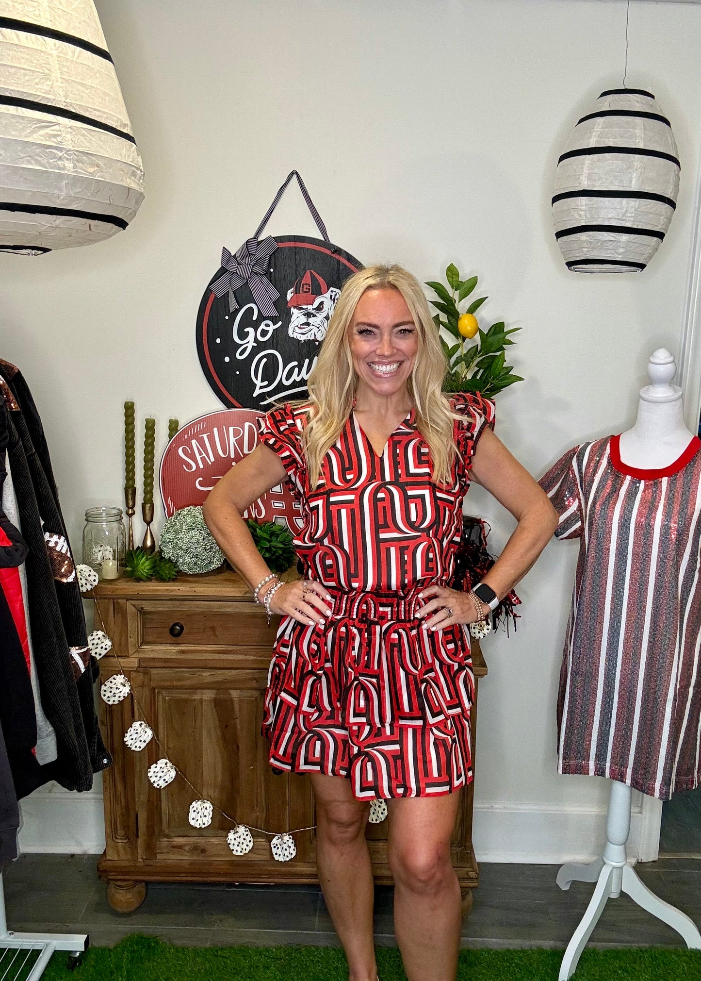 Red black sleeveless ruffle  blouse top warehouse sale