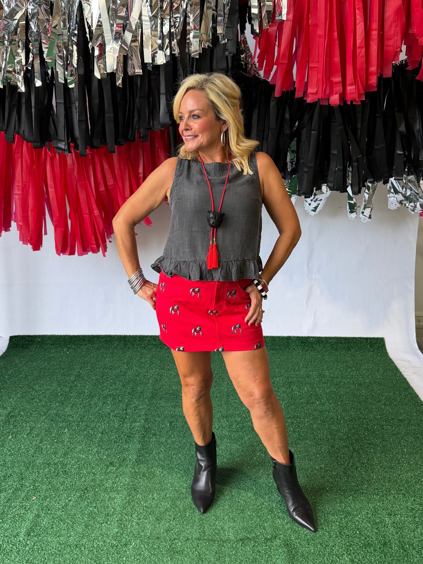 Red denim embroidered dawg skirt Licensed