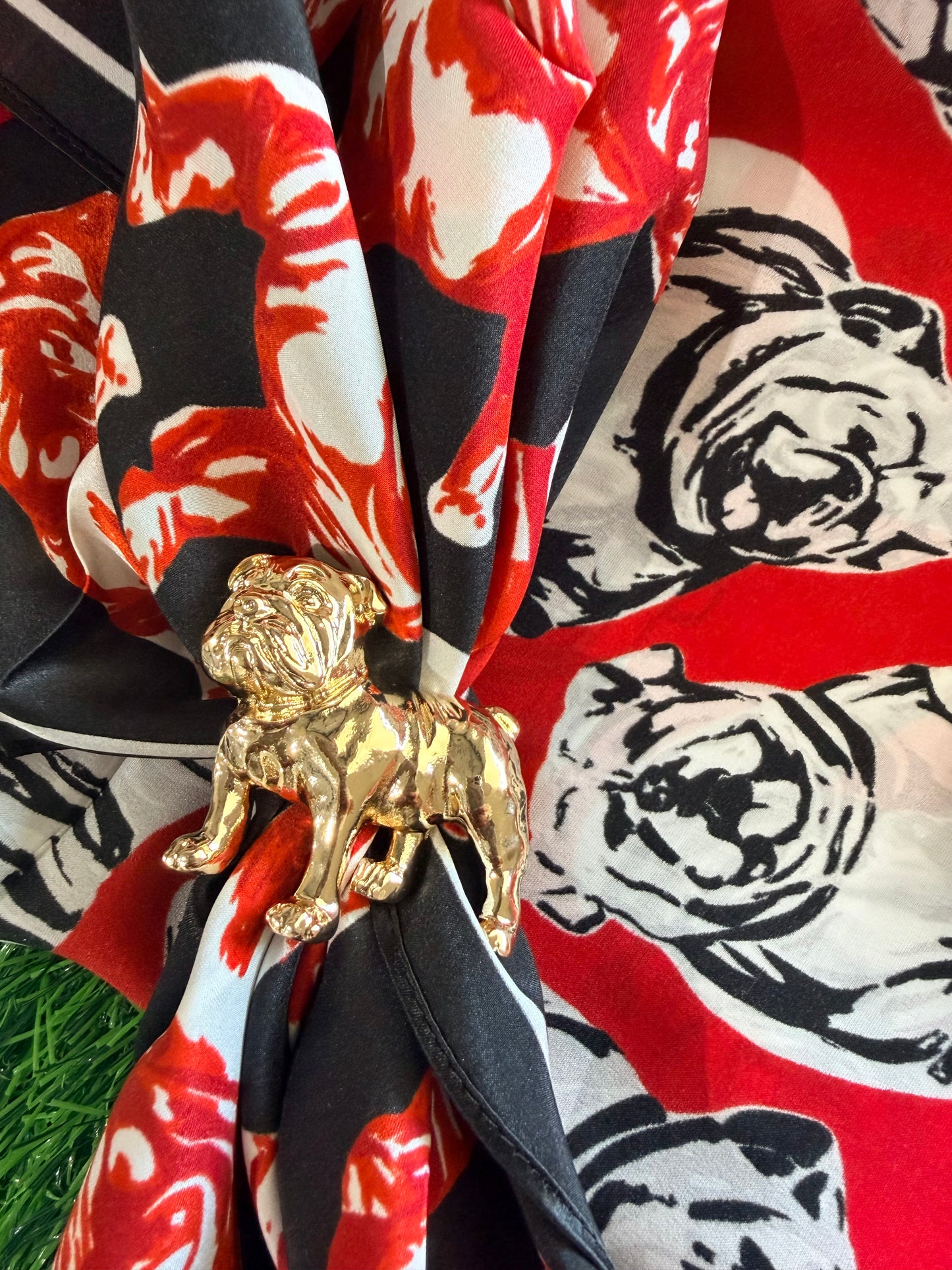 Bulldog gold scarf slide