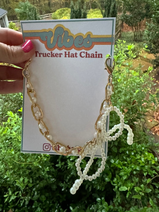 Trucker hat chain bow pearl