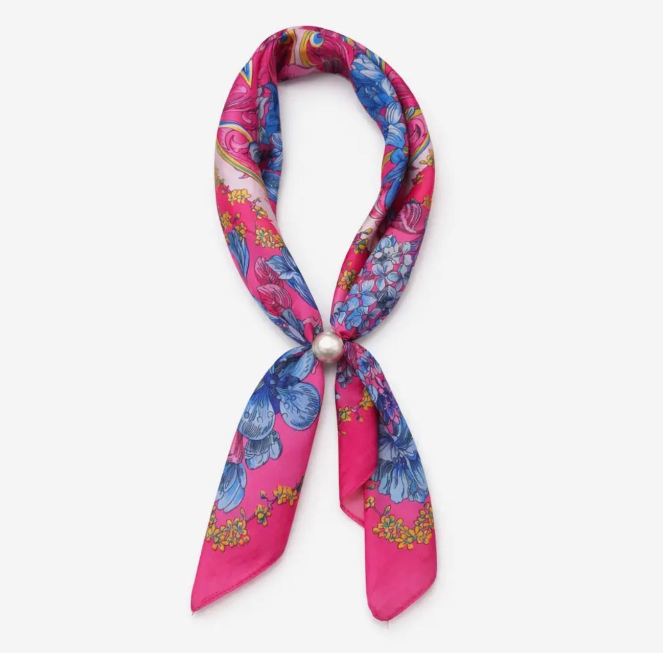 Magnetic pearl scarf