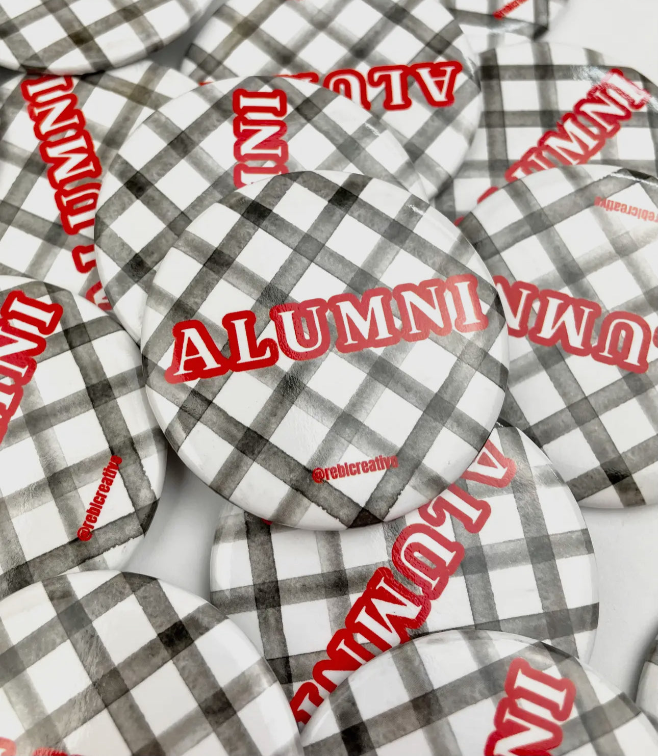 Alumni gingham button