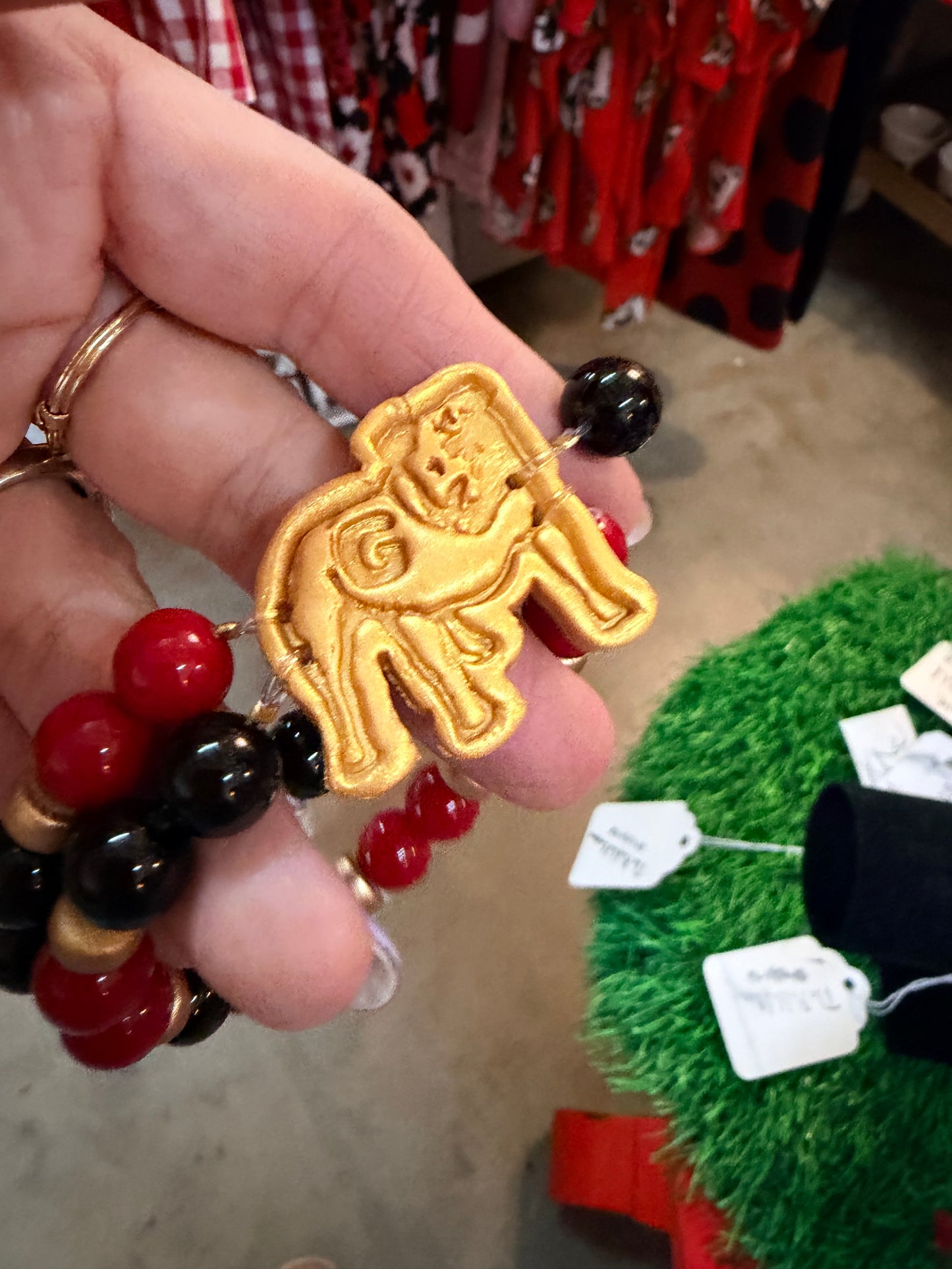 Red and Black Double Jade with Bulldog