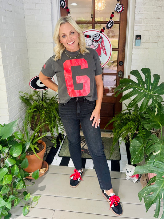 Charcoal comfort colors t shirt red G
