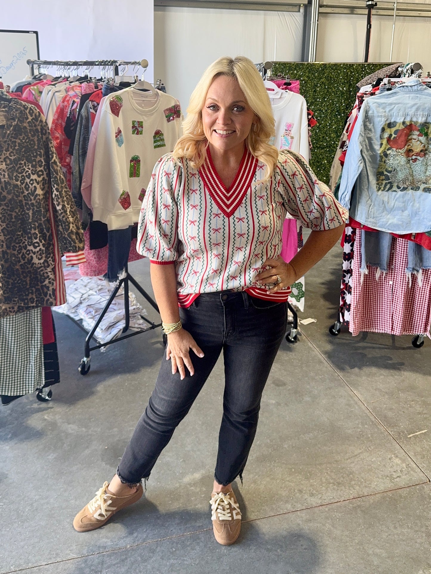 Mmm Bow knit sweater Christmas