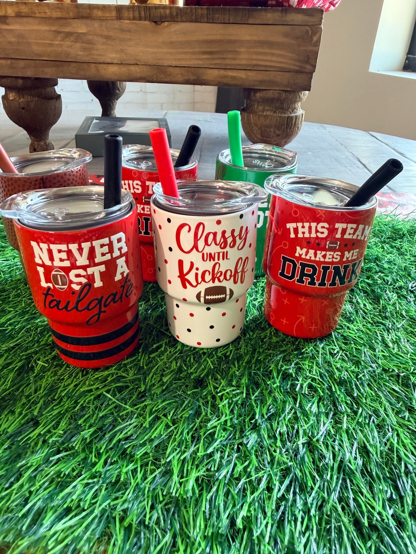 Swig shot glass with straw