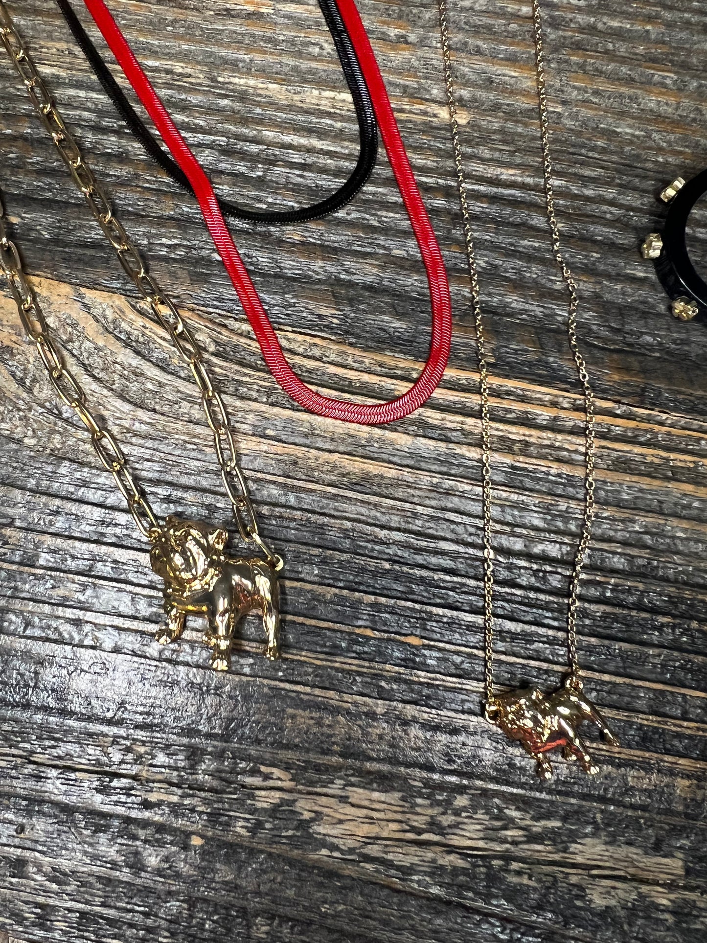 Dog necklace gold metal