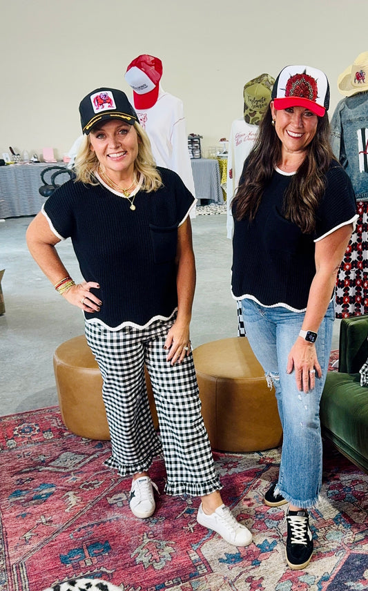 New knot top black and white scalloped