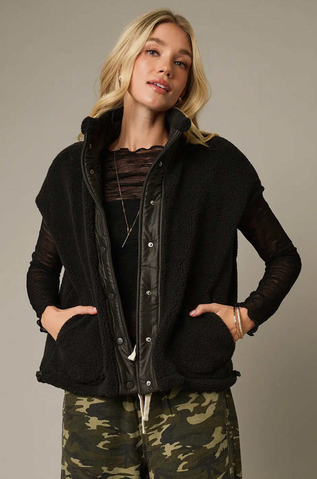 Sherpa oversized vest black