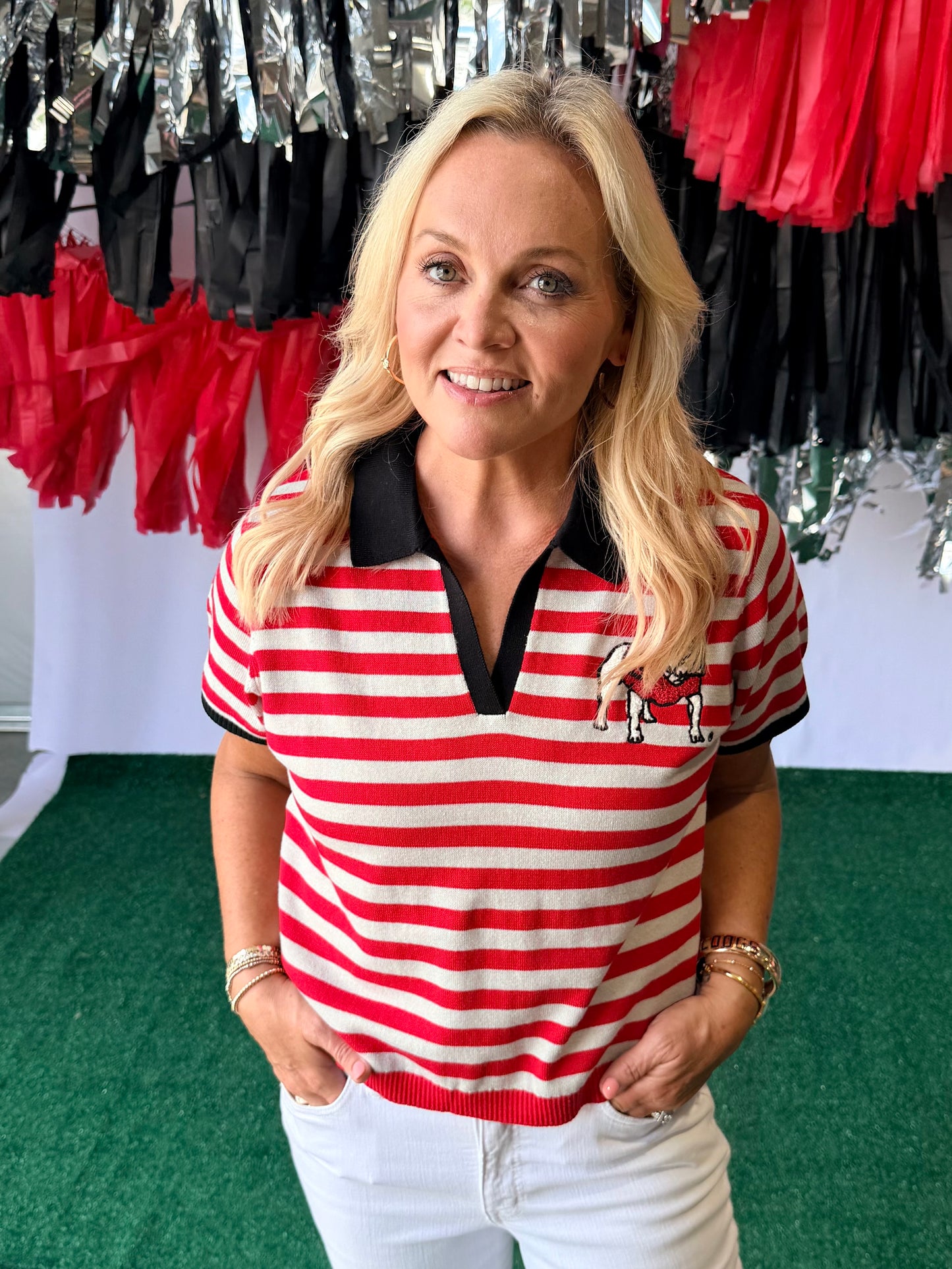 Knit top licensed top bulldog patch