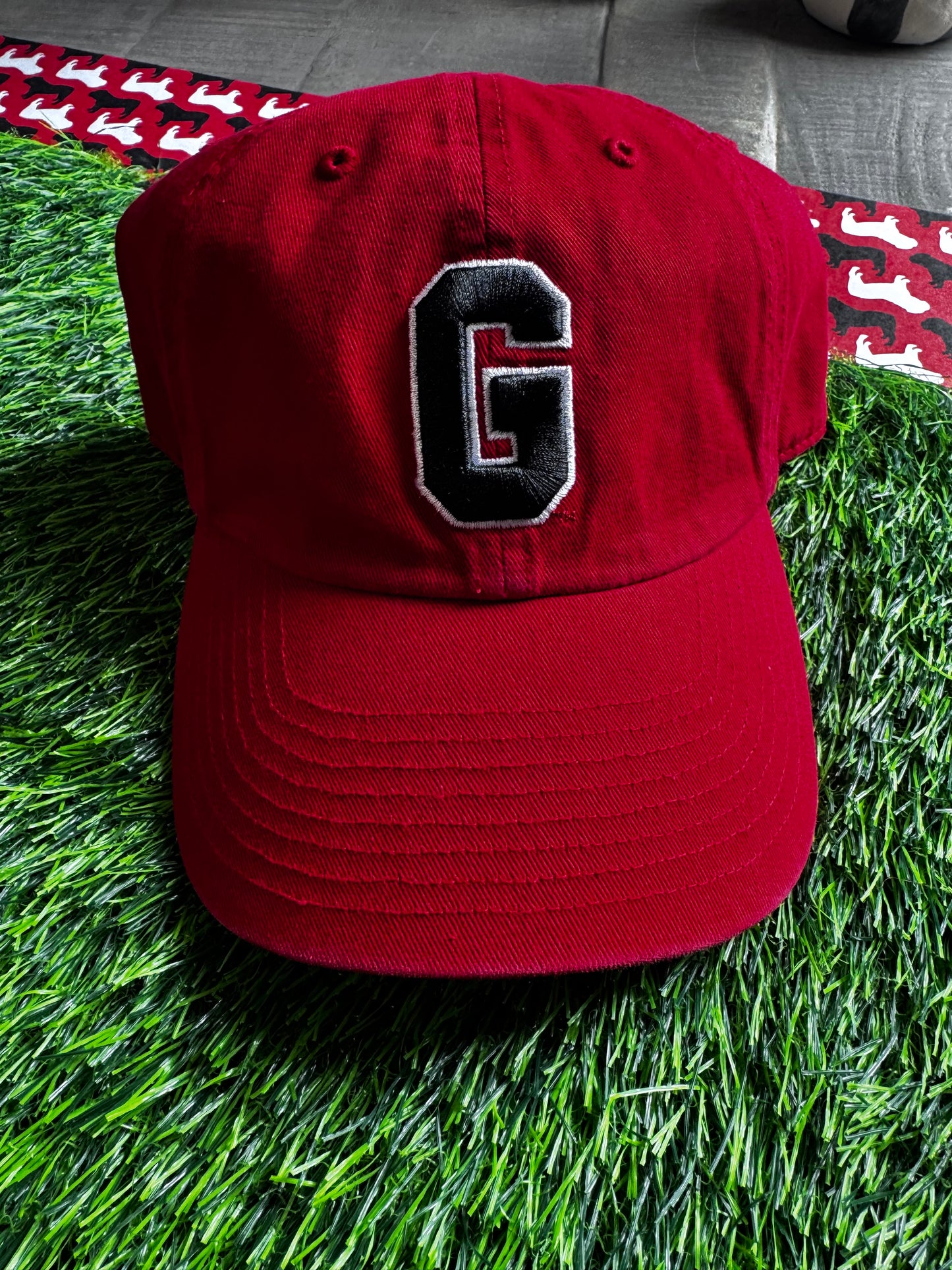 G hat red with black g patch