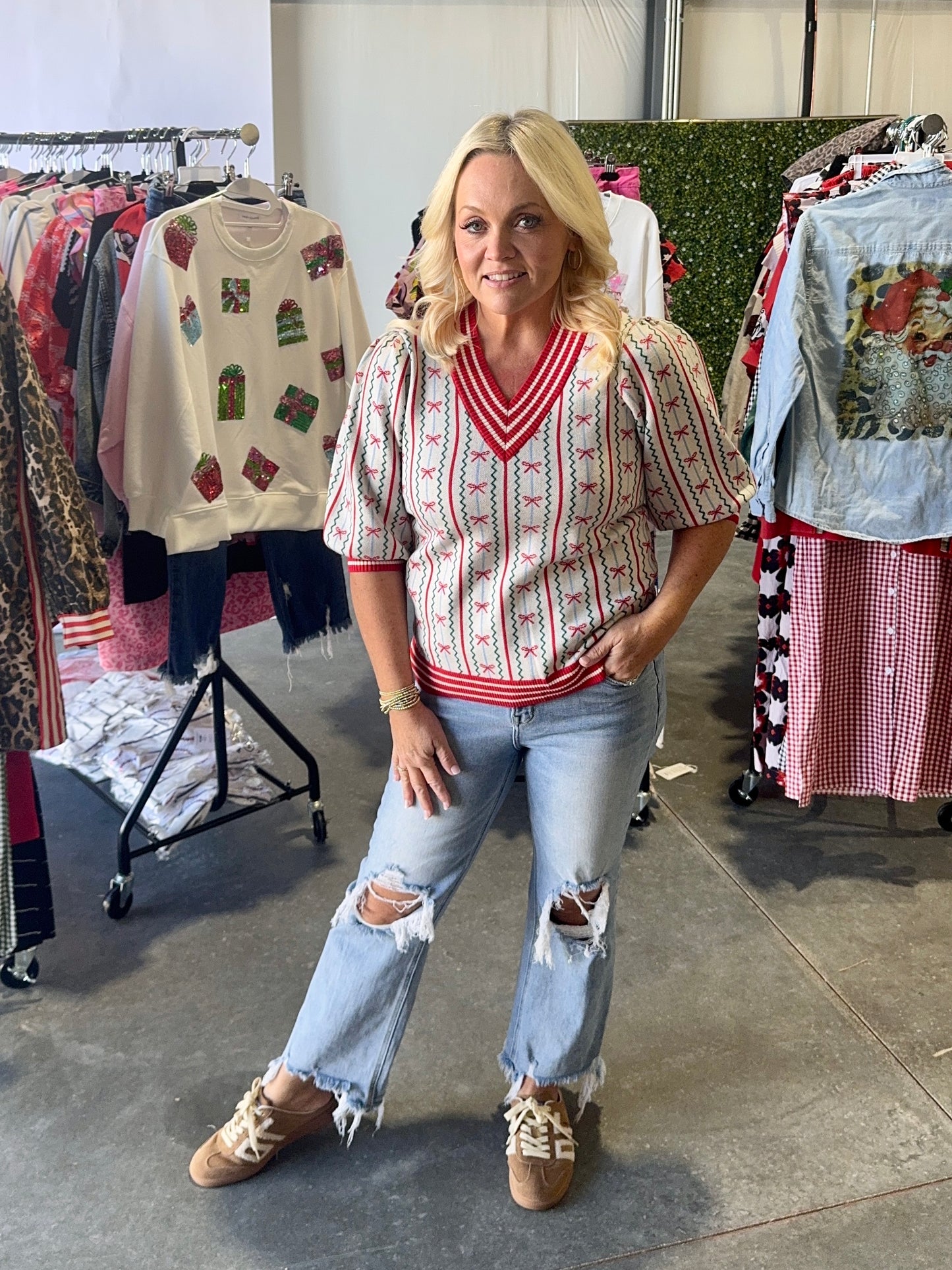 Mmm Bow knit sweater Christmas