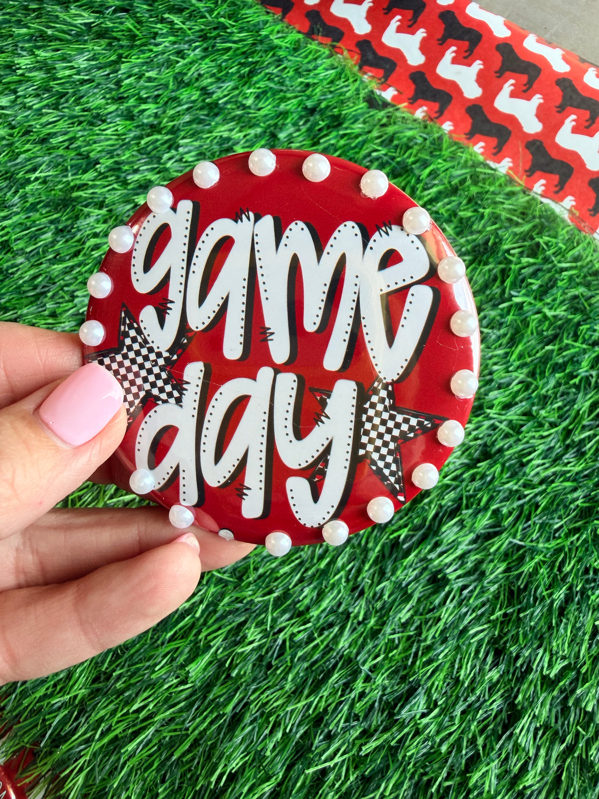 Game day pin with pearls