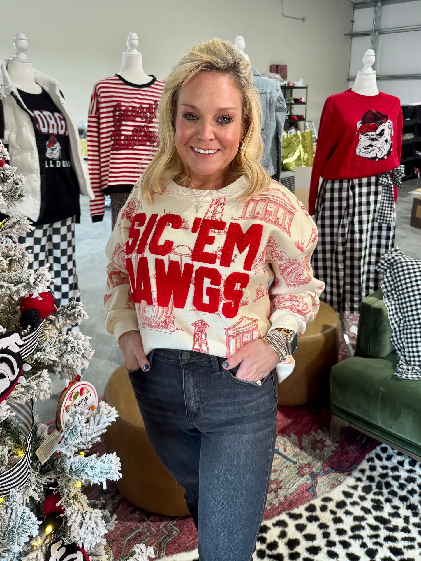 Toile sweatshirt licensed sic em