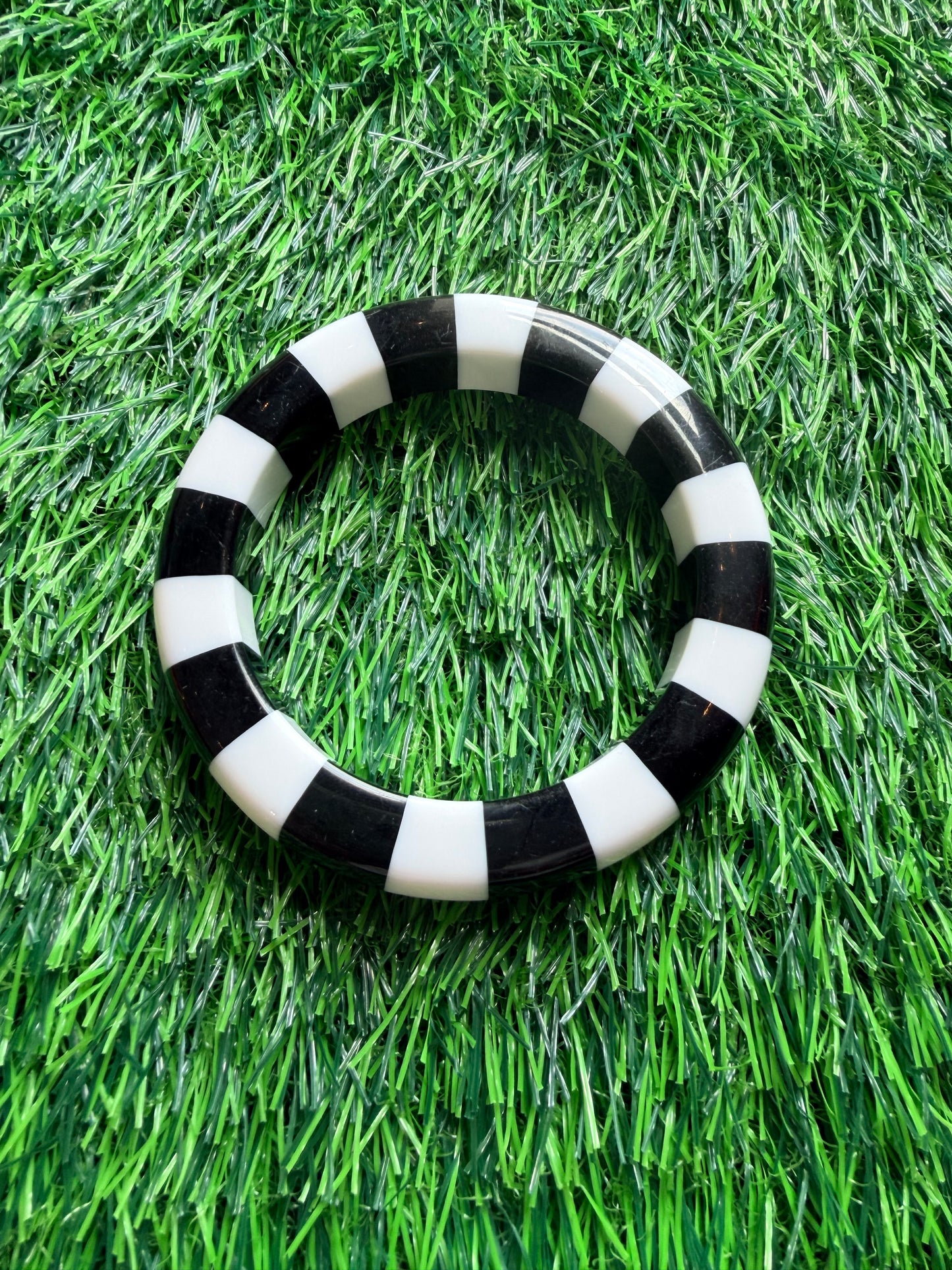 Black and white bangle