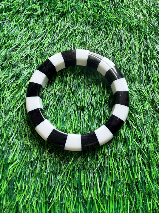Black and white bangle