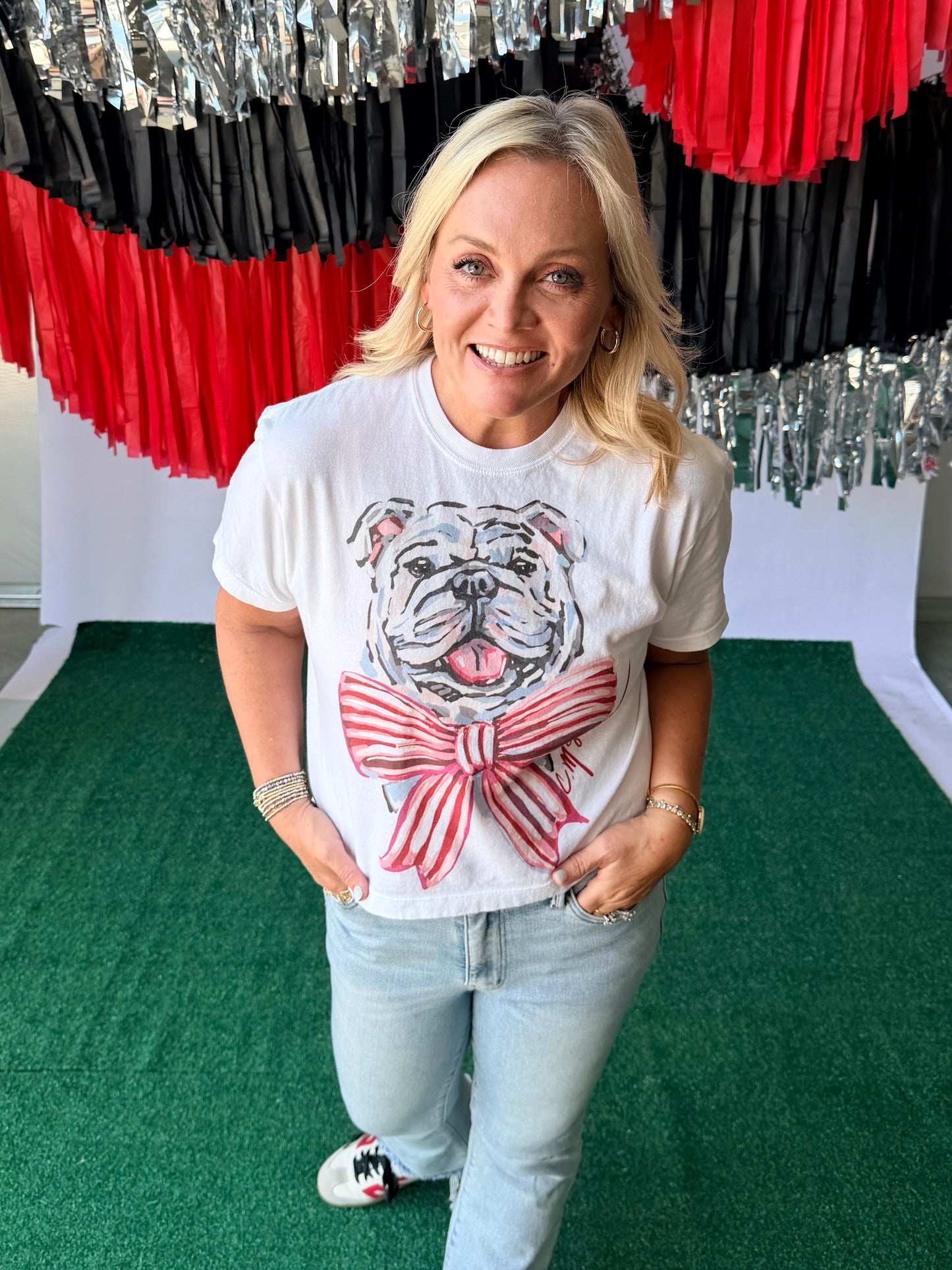 Artist bulldog tee
