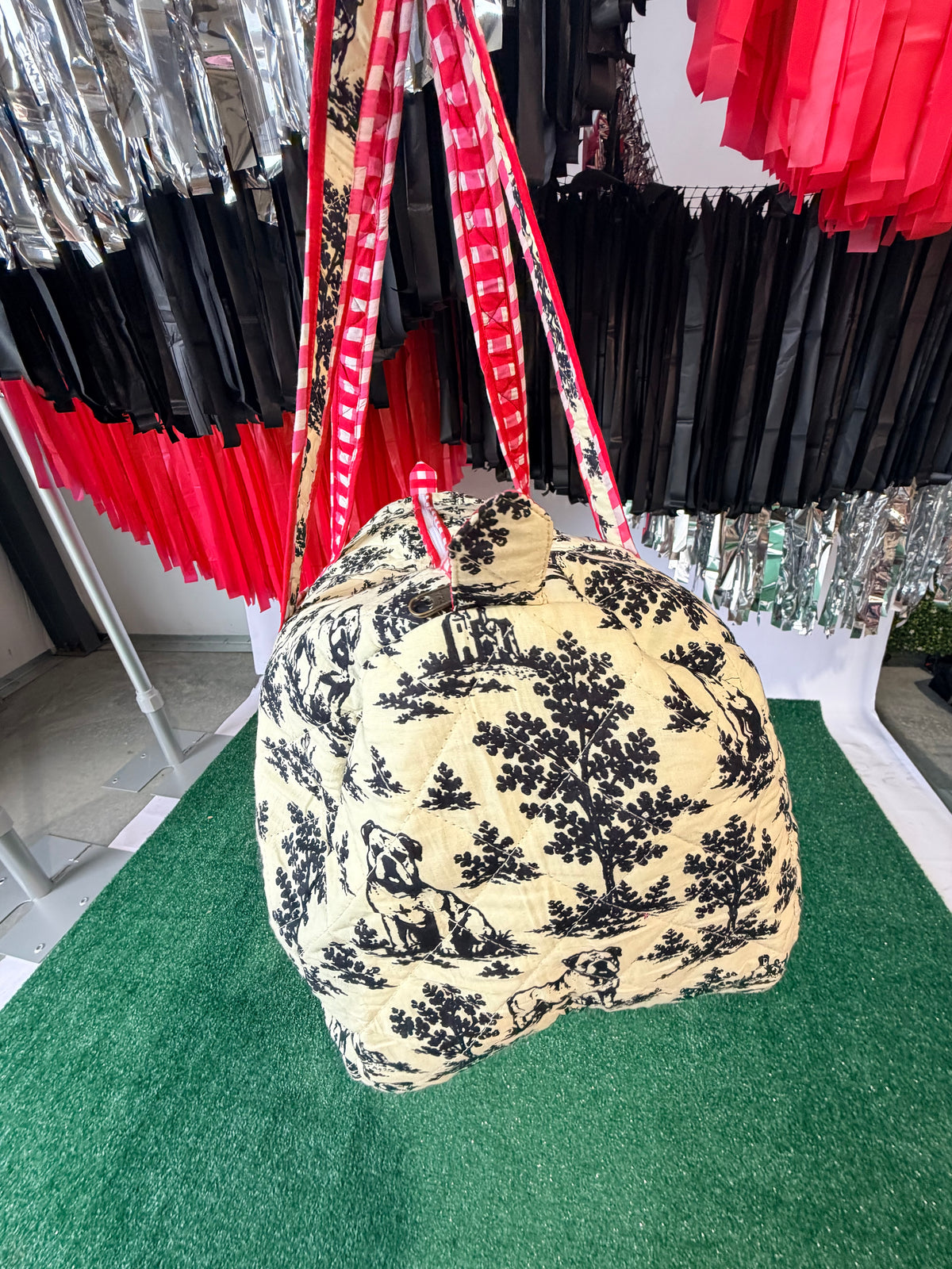 Exclusive bulldog toile duffle bag