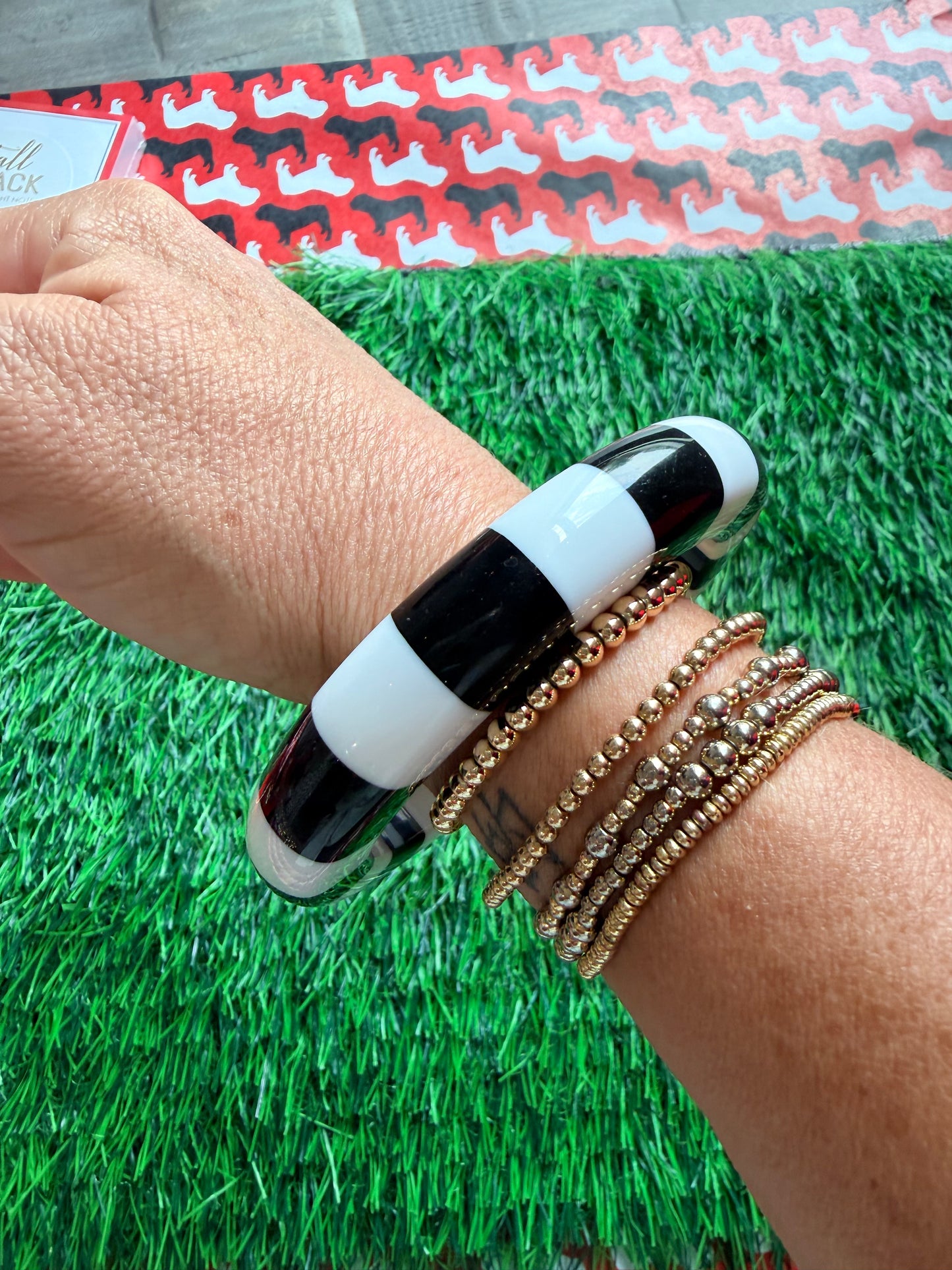 Black and white bangle