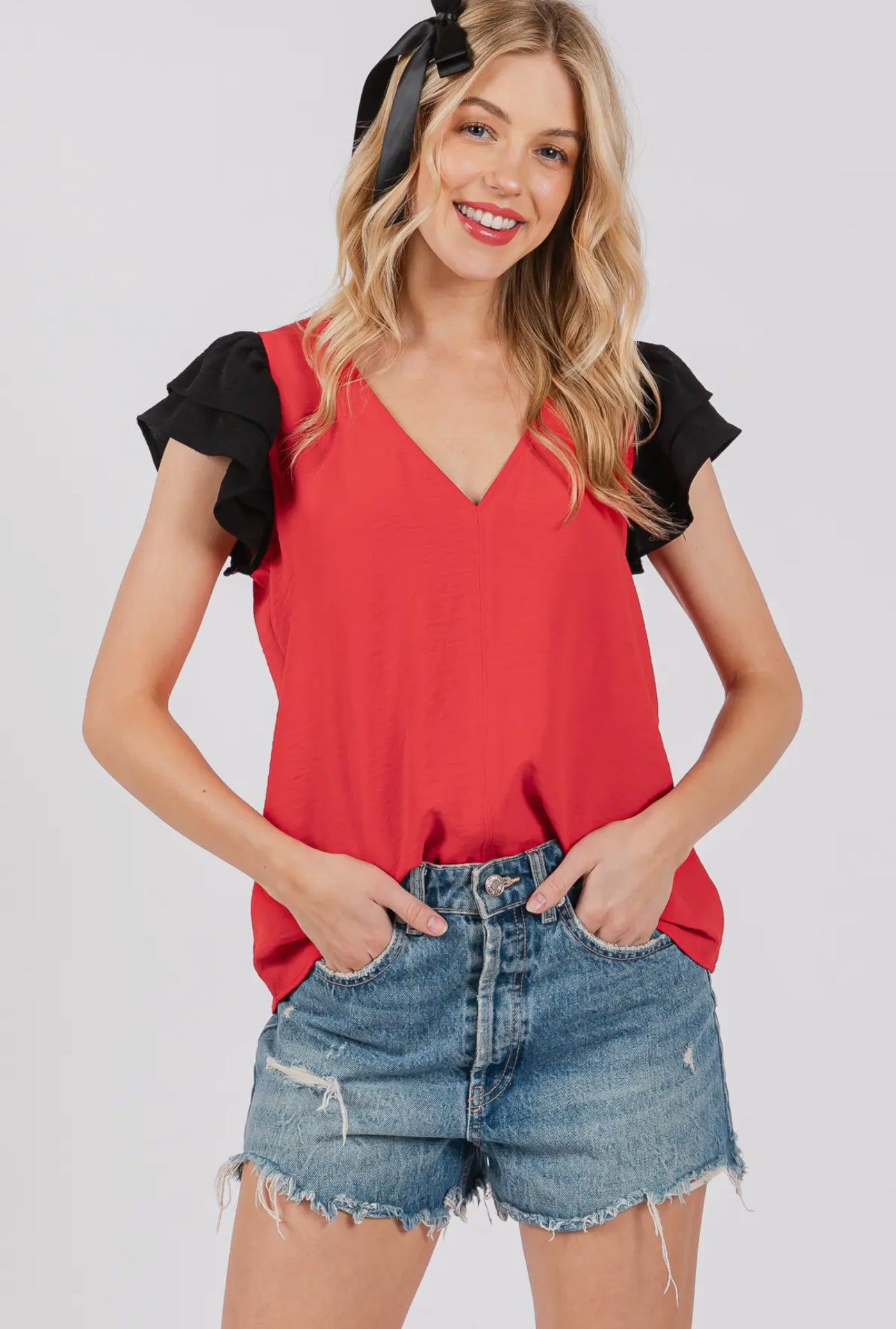 Flutter sleeve red black top