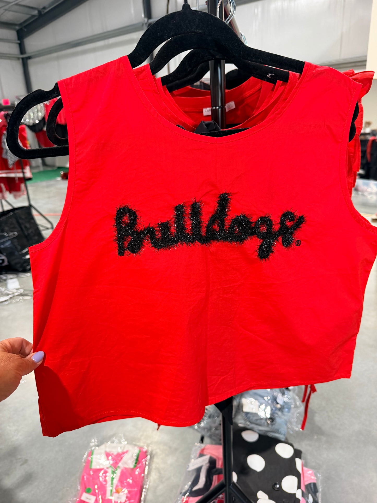 Rope script tie back cropped tank with bows